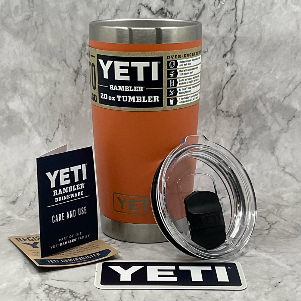 YETI RAMBLER TUMBLER 20oz WITH MAGSLIDER LID STAINLESS STEEL HIGH DESERT CLAY